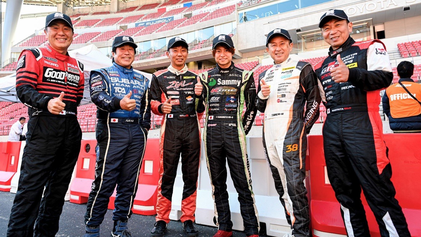 グッドドライバーレッスンを実施したラリードライバーの集合写真