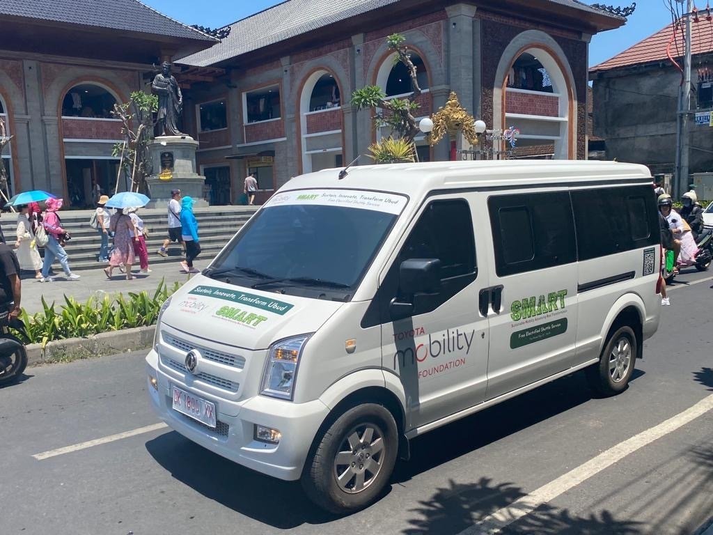 実証実験に使用したBEV