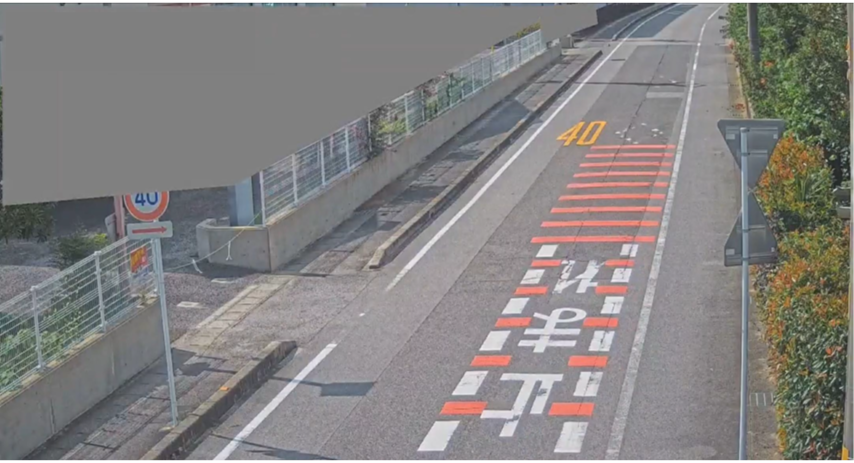 道路を撮影するカメラ画像