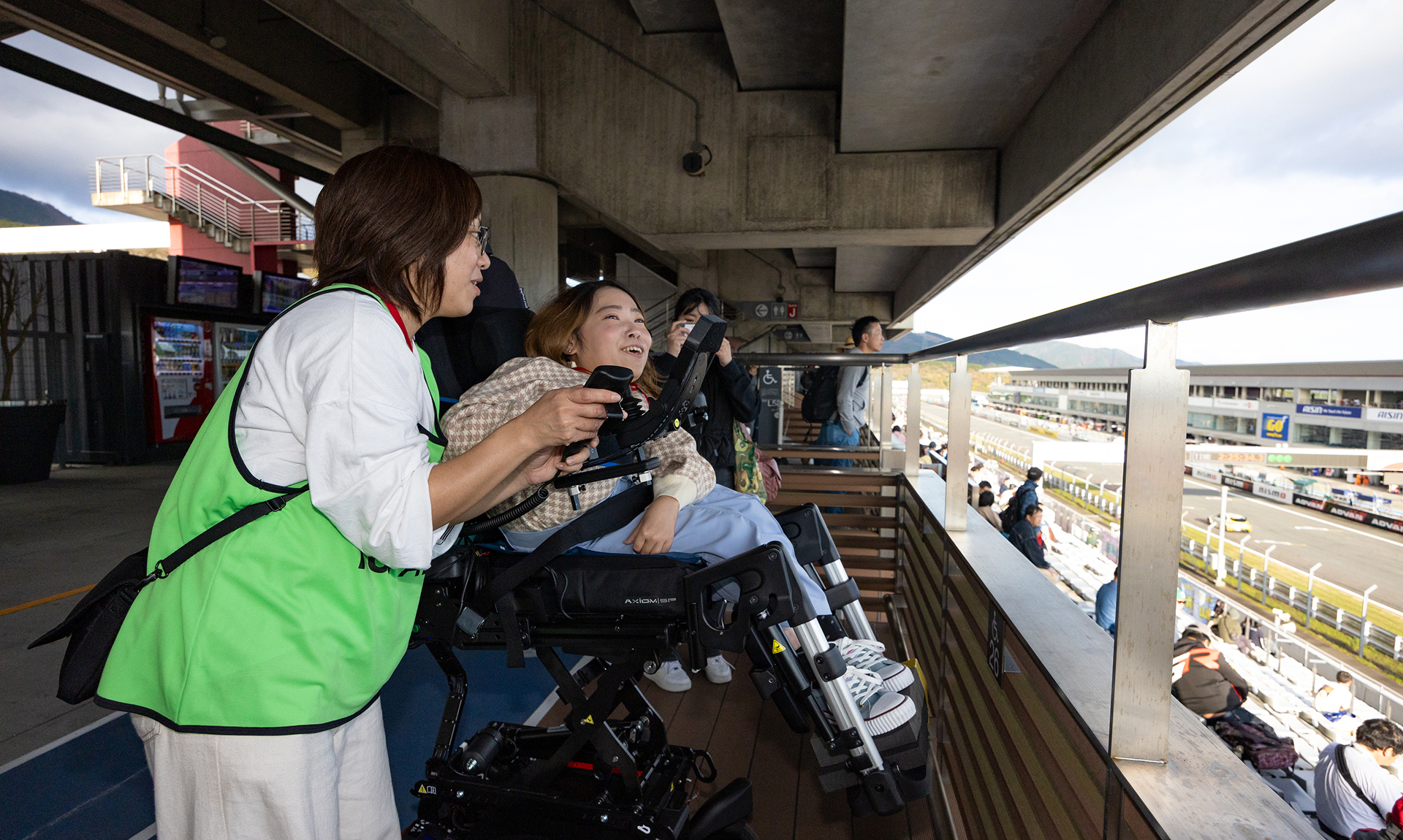 障害者移動メインビジュアル